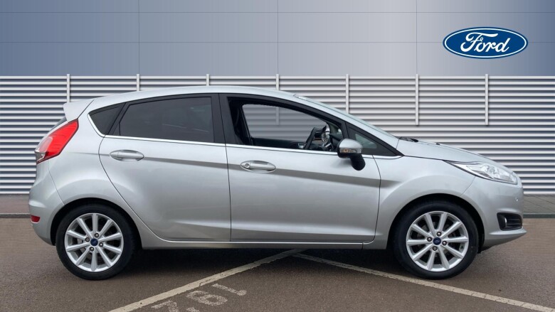 Ford Fiesta 1.5 TDCi Titanium 5dr Diesel Hatchback